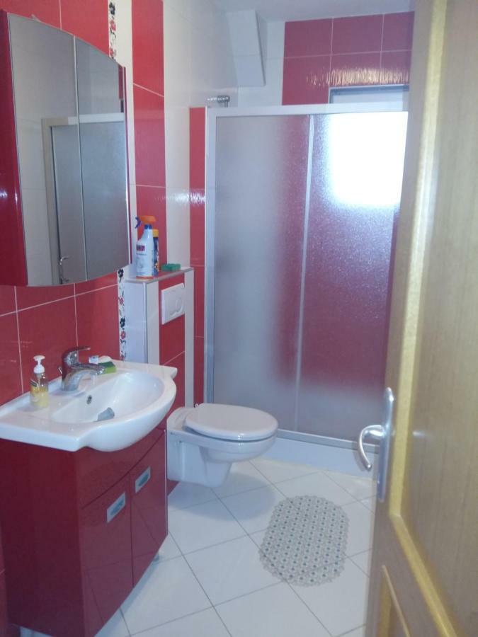 Apartmani Slavica Макарска Экстерьер фото
