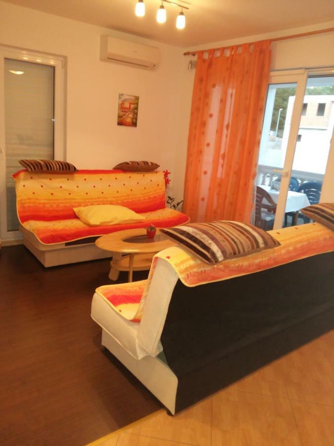 Apartmani Slavica Макарска Экстерьер фото